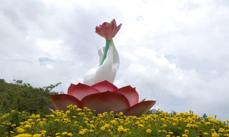 宣化上人：把人生看作一场戏，就会乐得自由自在