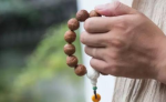 只要戴上佛珠就会吉祥吗？怎样才是真正吉祥之相？