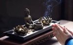 在家居士如何发出离心？