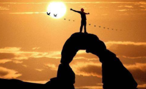 时而转弯，时而放平